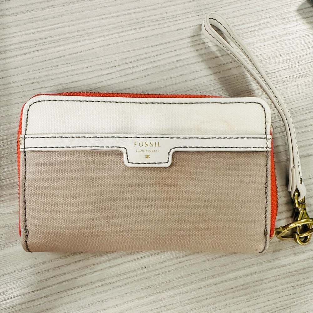 Fossil Y2K Canvas Wristlet Wallet with Strap, 6 Card holders, coin zipper 6”X4” - Picture 2 of 8